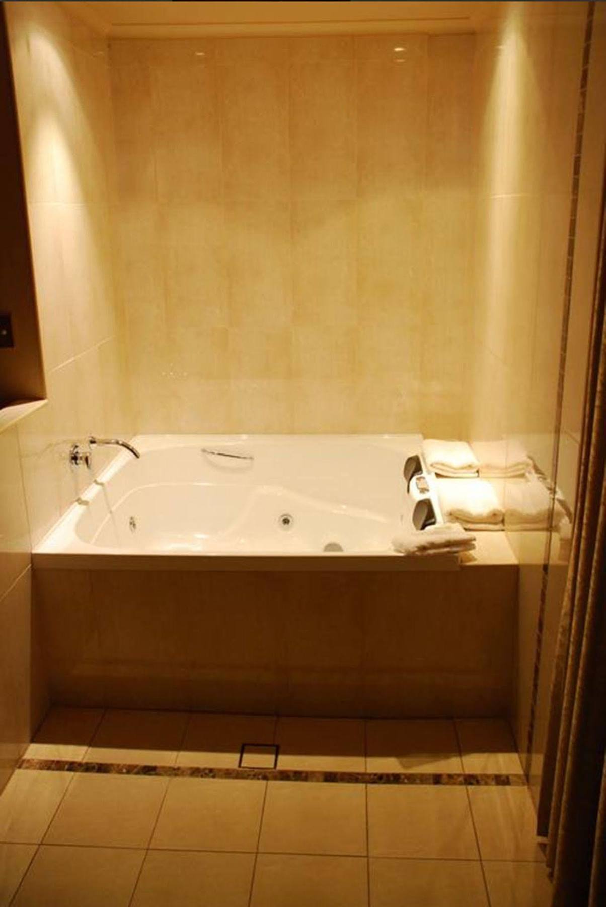 Desert Sand Motor Inn Брокен-Хилл Экстерьер фото