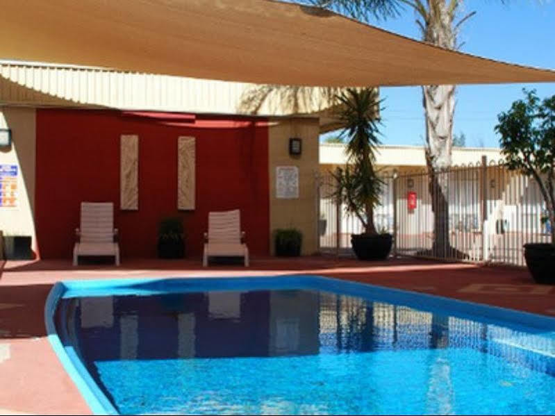Desert Sand Motor Inn Брокен-Хилл Экстерьер фото