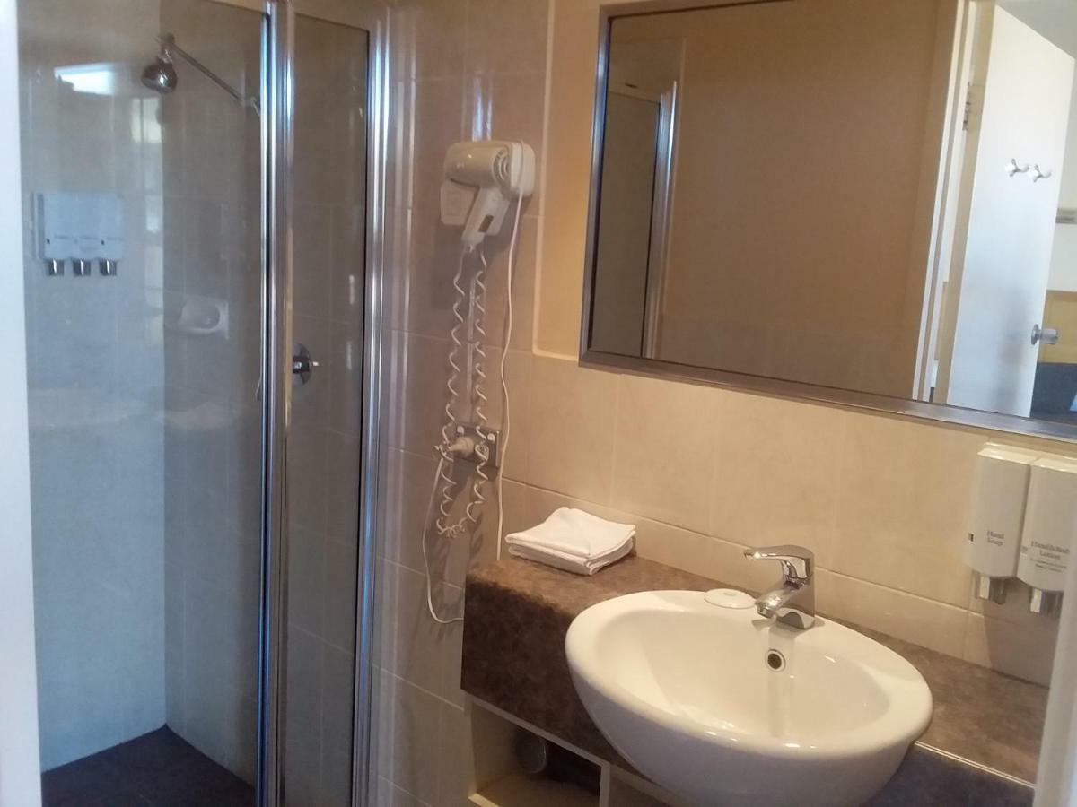 Desert Sand Motor Inn Брокен-Хилл Экстерьер фото