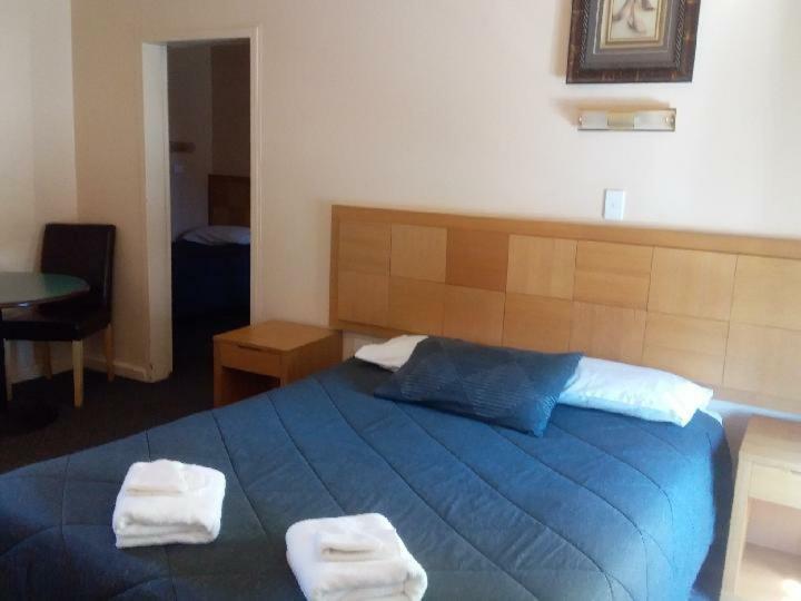 Desert Sand Motor Inn Брокен-Хилл Экстерьер фото